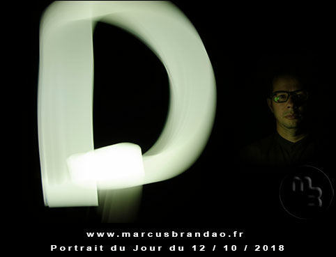 En 2018, Portrait du Jour sera consacré à l’autoportrait avec chaque semaine un thème différent. Portrait du jour 2018-10-12