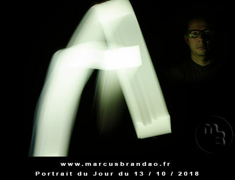 En 2018, Portrait du Jour sera consacré à l’autoportrait avec chaque semaine un thème différent. Portrait du jour 2018-10-13