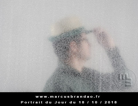 En 2018, Portrait du Jour sera consacré à l’autoportrait avec chaque semaine un thème différent. Portrait du jour 2018-10-18