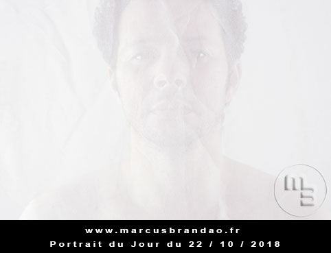 En 2018, Portrait du Jour sera consacré à l’autoportrait avec chaque semaine un thème différent. Portrait du jour 2018-10-22