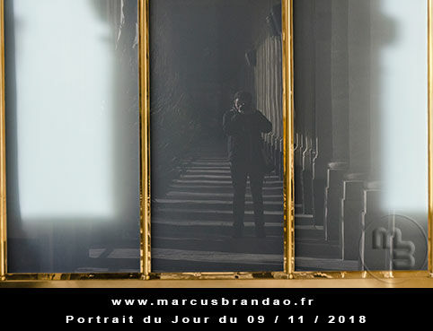 En 2018, Portrait du Jour sera consacré à l’autoportrait avec chaque semaine un thème différent. Portrait du jour 2018-11-09