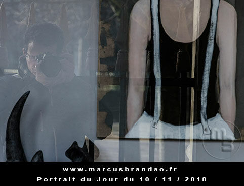 En 2018, Portrait du Jour sera consacré à l’autoportrait avec chaque semaine un thème différent. Portrait du jour 2018-11-10