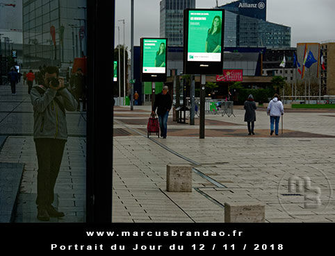 En 2018, Portrait du Jour sera consacré à l’autoportrait avec chaque semaine un thème différent. Portrait du jour 2018-11-12