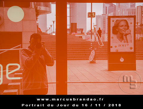 En 2018, Portrait du Jour sera consacré à l’autoportrait avec chaque semaine un thème différent. Portrait du jour 2018-11-16