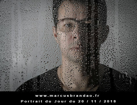 En 2018, Portrait du Jour sera consacré à l’autoportrait avec chaque semaine un thème différent. Portrait du jour 2018-11-20