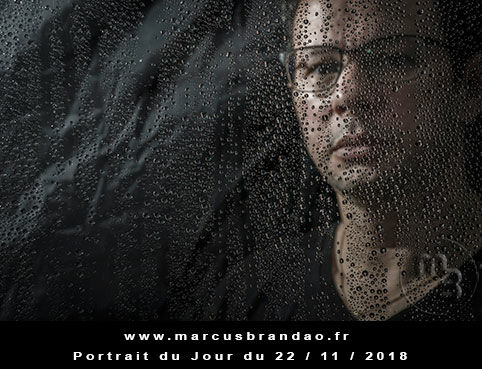 En 2018, Portrait du Jour sera consacré à l’autoportrait avec chaque semaine un thème différent. Portrait du jour 2018-11-22