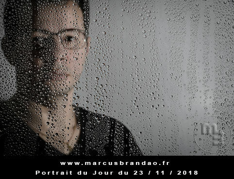 En 2018, Portrait du Jour sera consacré à l’autoportrait avec chaque semaine un thème différent. Portrait du jour 2018-11-23