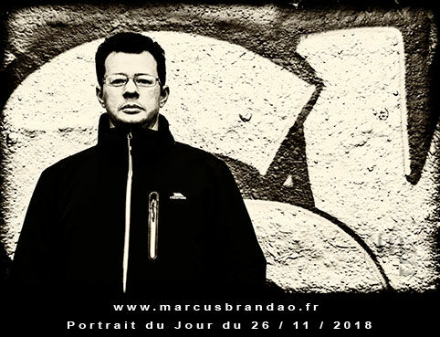 En 2018, Portrait du Jour sera consacré à l’autoportrait avec chaque semaine un thème différent. Portrait du jour 2018-11-26
