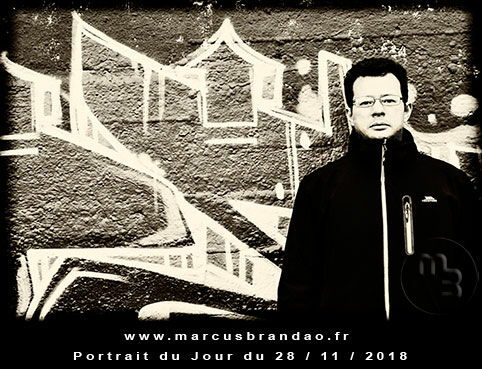 En 2018, Portrait du Jour sera consacré à l’autoportrait avec chaque semaine un thème différent. Portrait du jour 2018-11-28